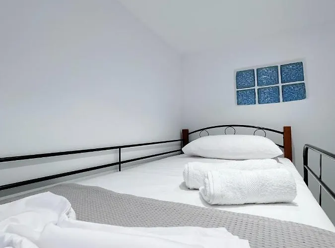 Nostos דירה Dhragoulas